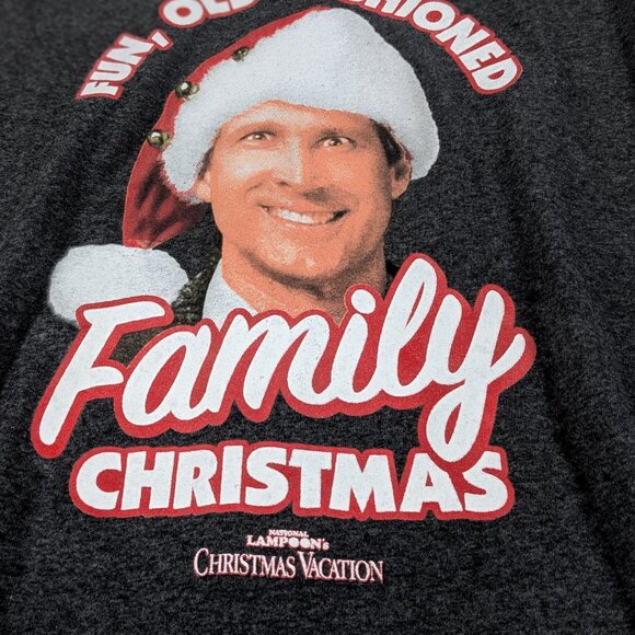 Christmas Vacation Gray Graphic Tee - Picture 3 of 8
